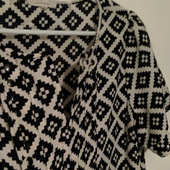 Patterned Blouse - Picture 5 of 7